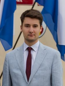 Wojciech Firek – student prawa na Wydziale Prawa i Administracji Uniwersytetu Jagiellońskiego, Prezes Stowarzyszenia Demokracja w Praktyce.